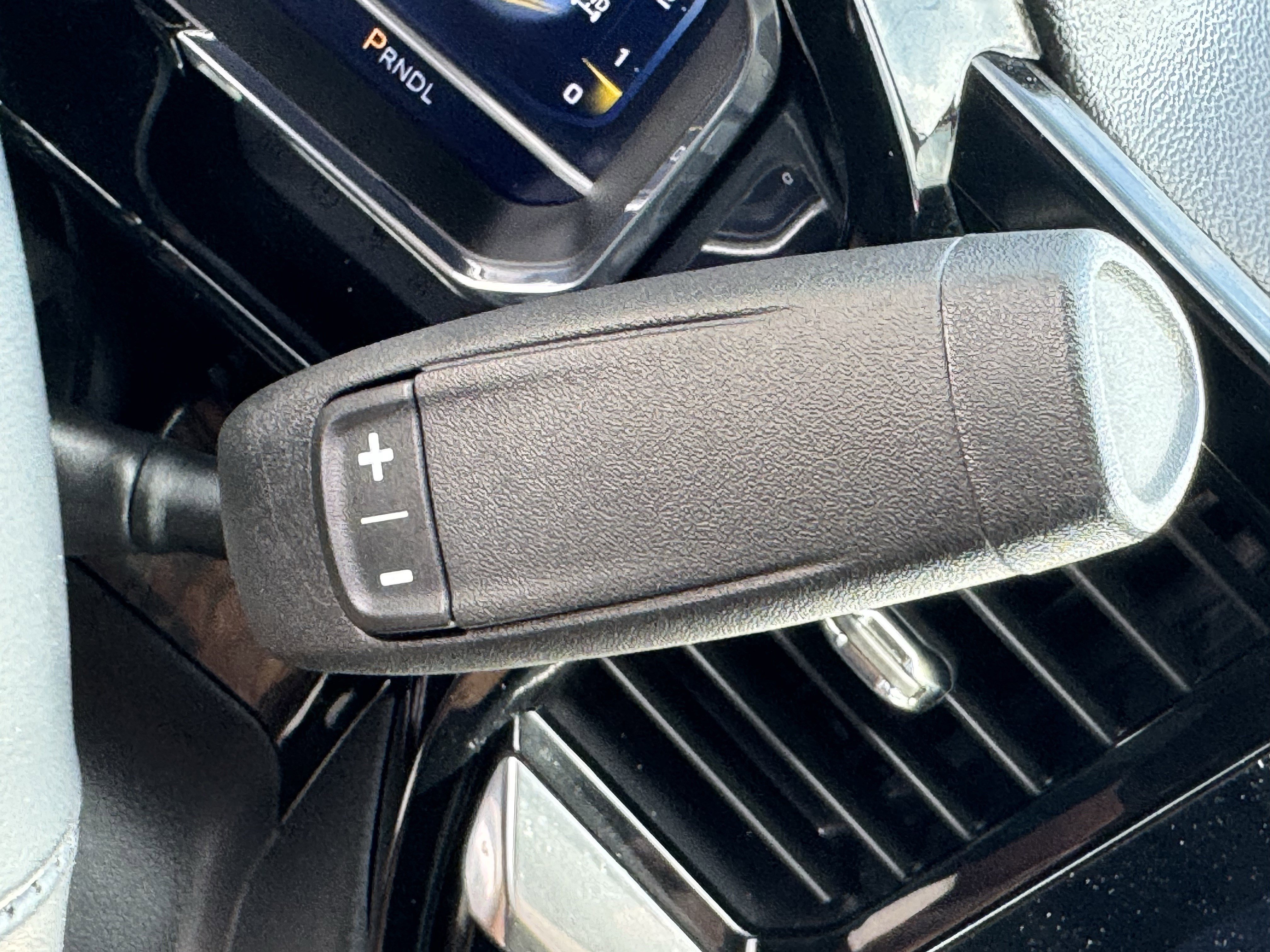 Used 2025 Summit White Chevrolet LT image 20