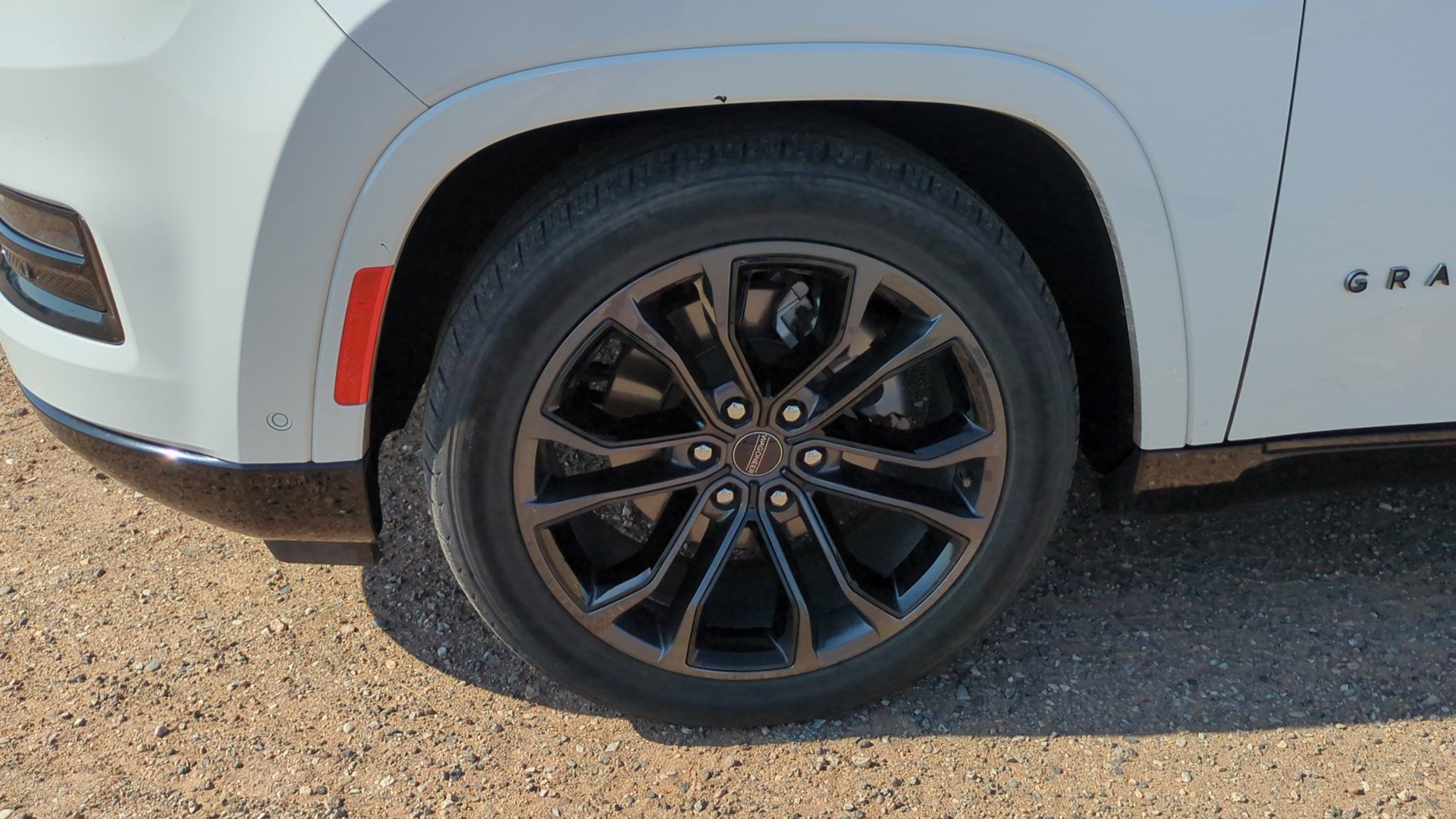 Used 2024 Bright White Clearcoat Jeep Series II image 10