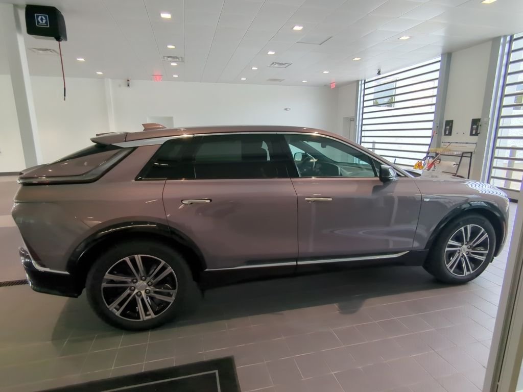 Certified 2024 Cadillac LYRIQ Luxury 2 with VIN 1GYKPRRL5RZ123172 for sale in Richmond, VA