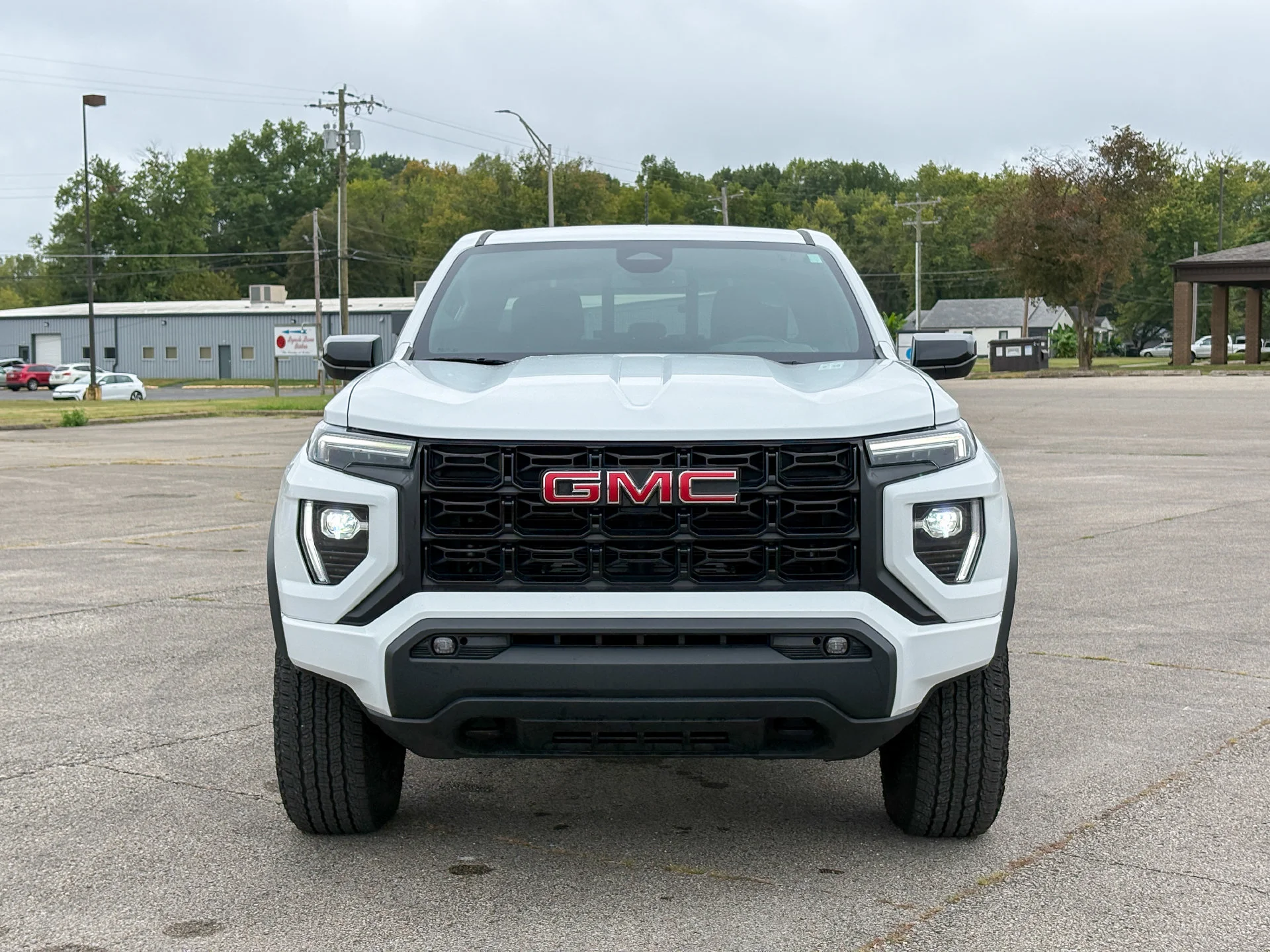 Used 2023 White GMC Elevation image 4