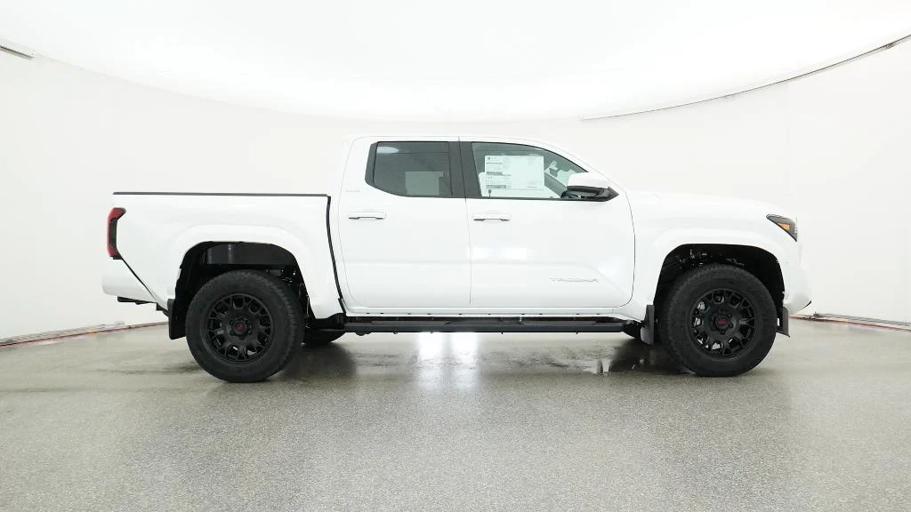 New 2026 Ice Cap Toyota SR5 image 13