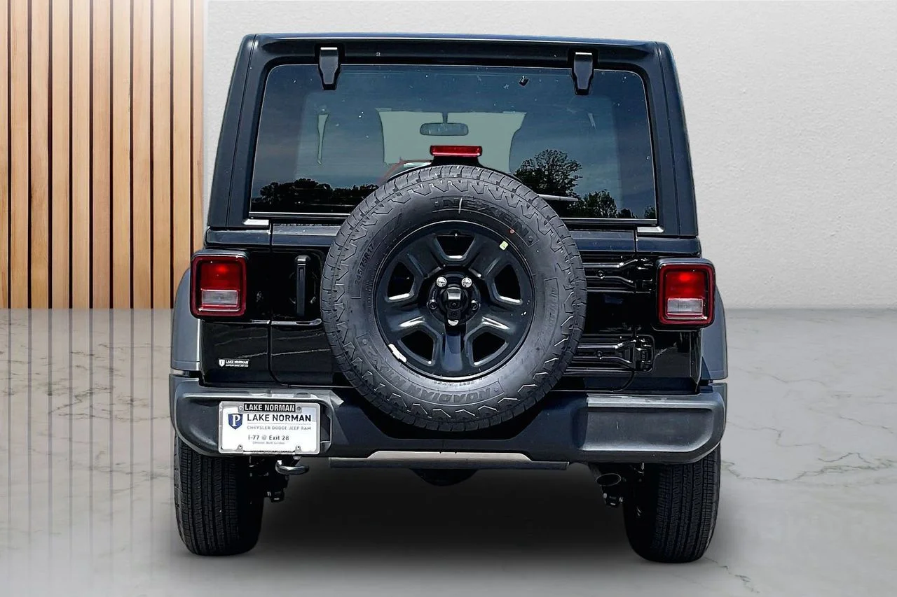 New 2026 Black Clear-Coat Exterior Paint Jeep Sport image 8