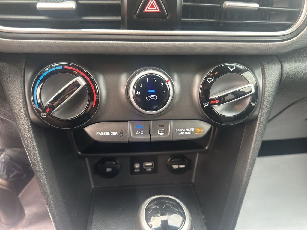 Used 2020 Gray Hyundai SEL image 25