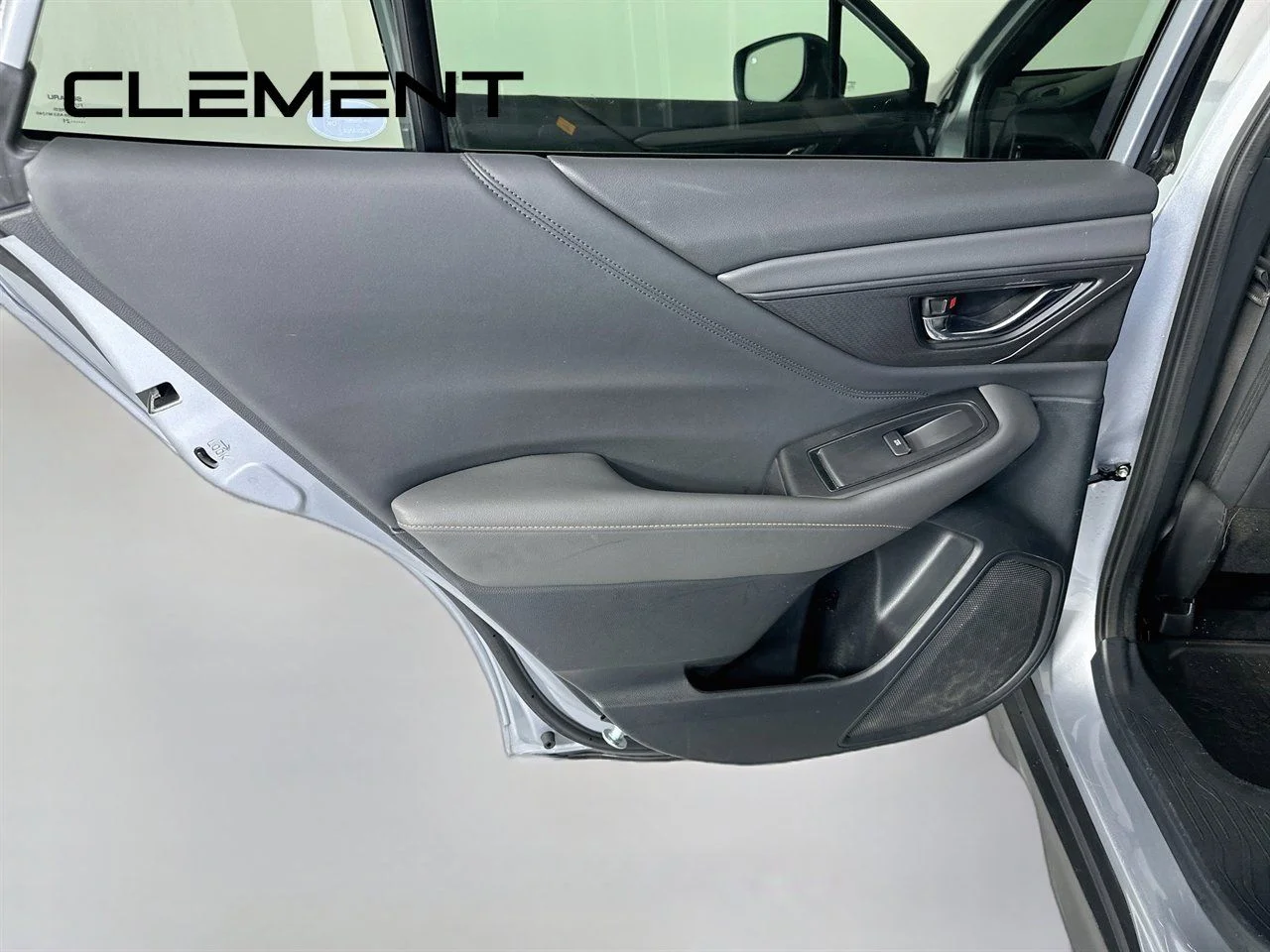 Certified Used 2022 Ice Silver Metallic Subaru Wilderness image 31