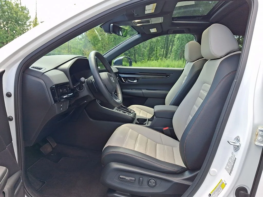 Certified Used 2024 Platinum White Pearl Honda Sport Touring image 13