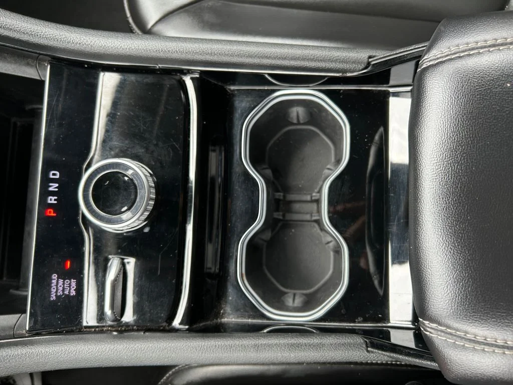 Used 2023 Silver Jeep Limited image 23