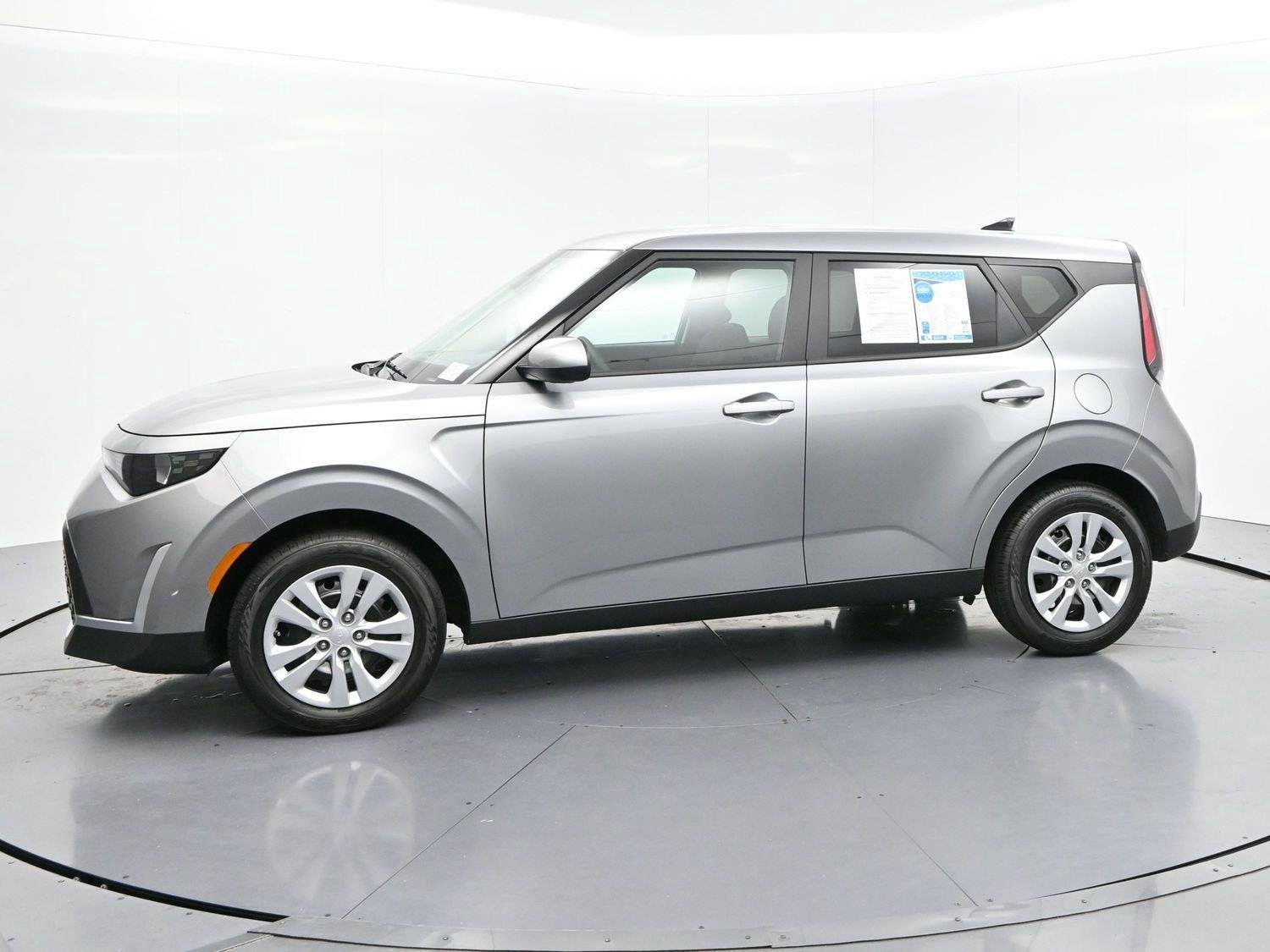Used 2025 Gray Kia LX image 4