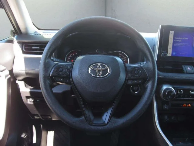 Used 2025 Midnight Black Metallic Toyota XLE image 22