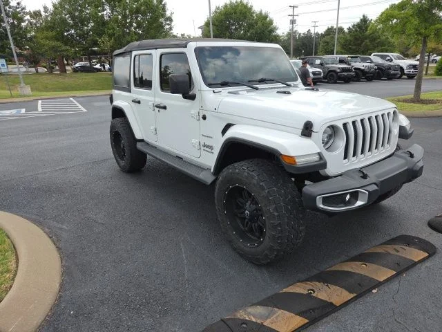 Used 2020 White Jeep Unlimited Sahara image 3