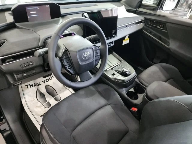 2026 Toyota C-HR XSE - Photo 17