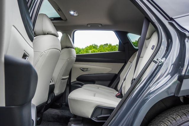 Certified Used 2025 Gray Hyundai SEL Convenience image 34