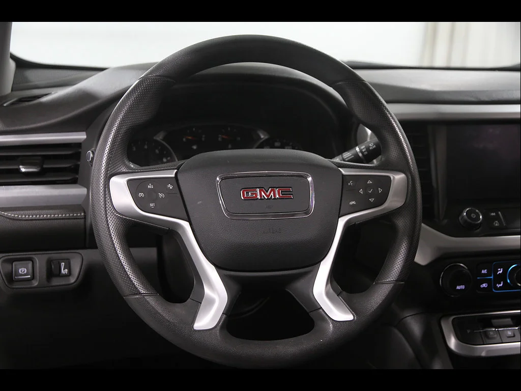 2023 GMC Acadia SLE - Photo 7