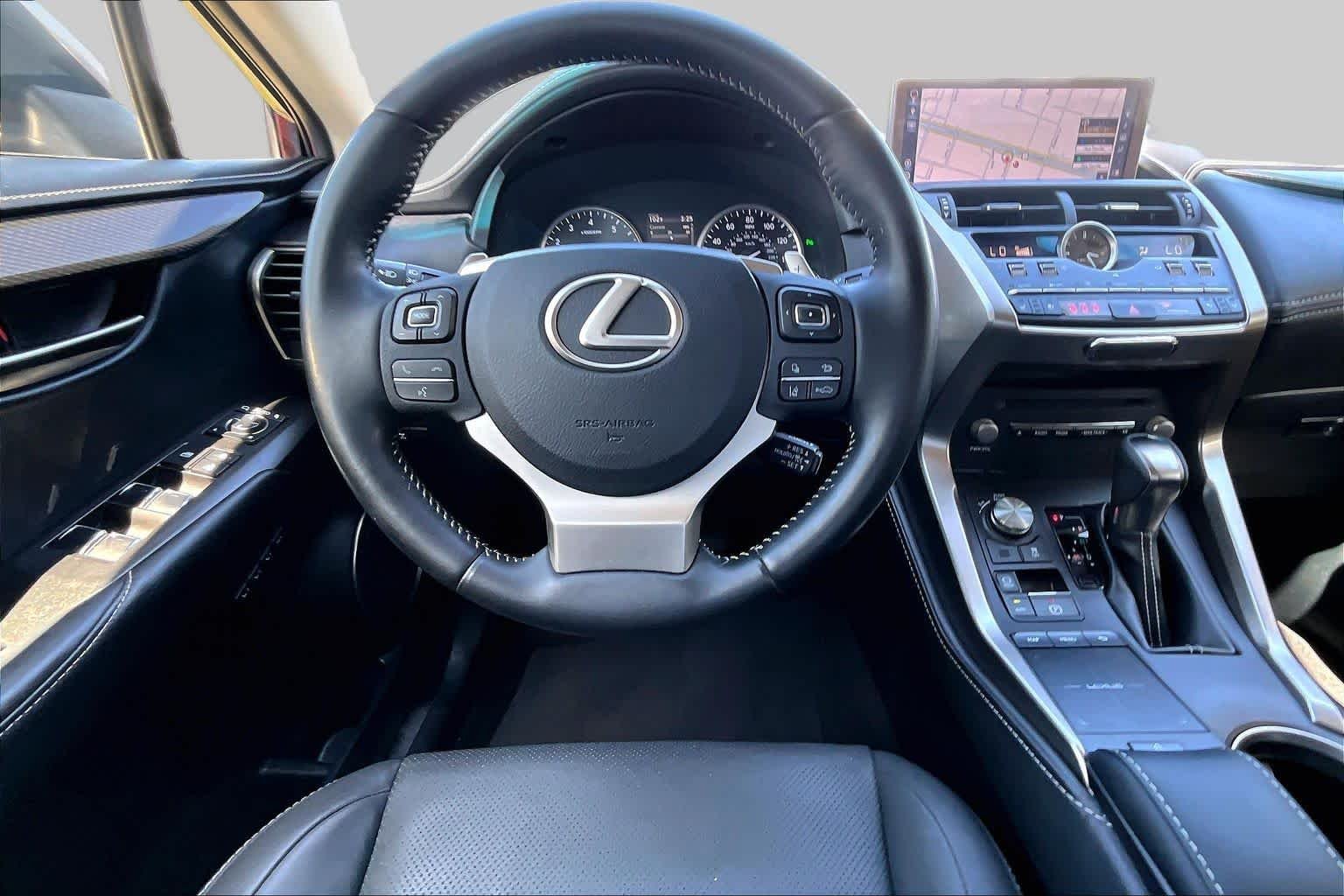 Used 2019 Atomic Silver Lexus  image 6