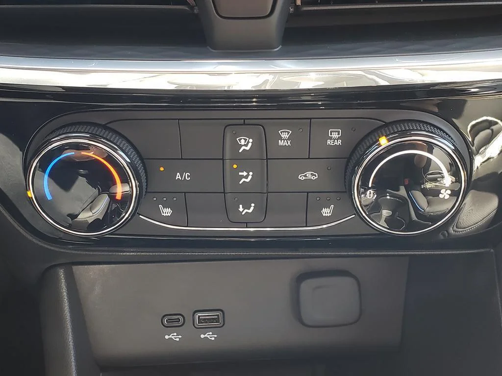 2026 Buick Encore GX Sport Touring - Photo 17