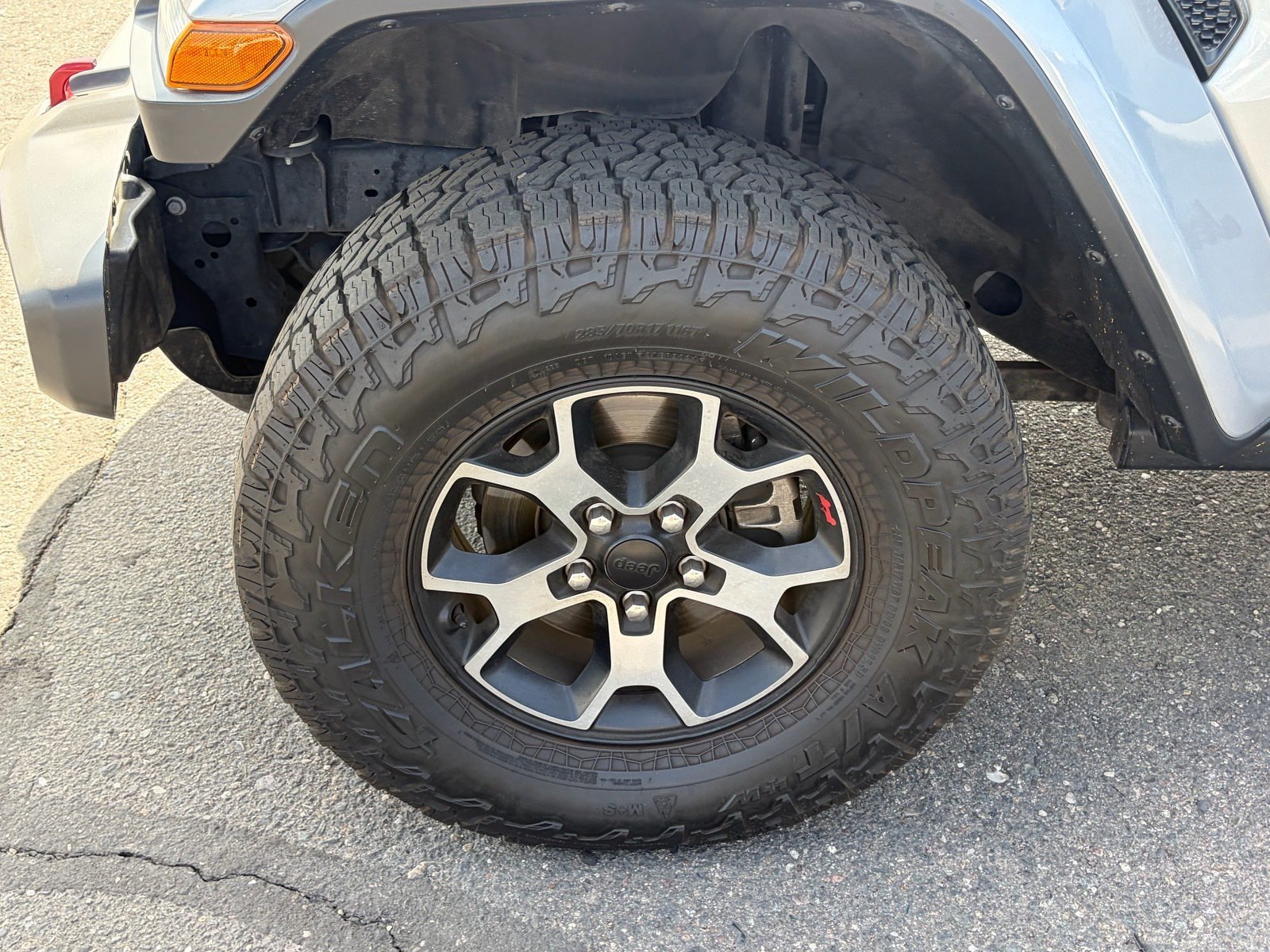 Used 2019 Silver Jeep Rubicon 4x4 image 5