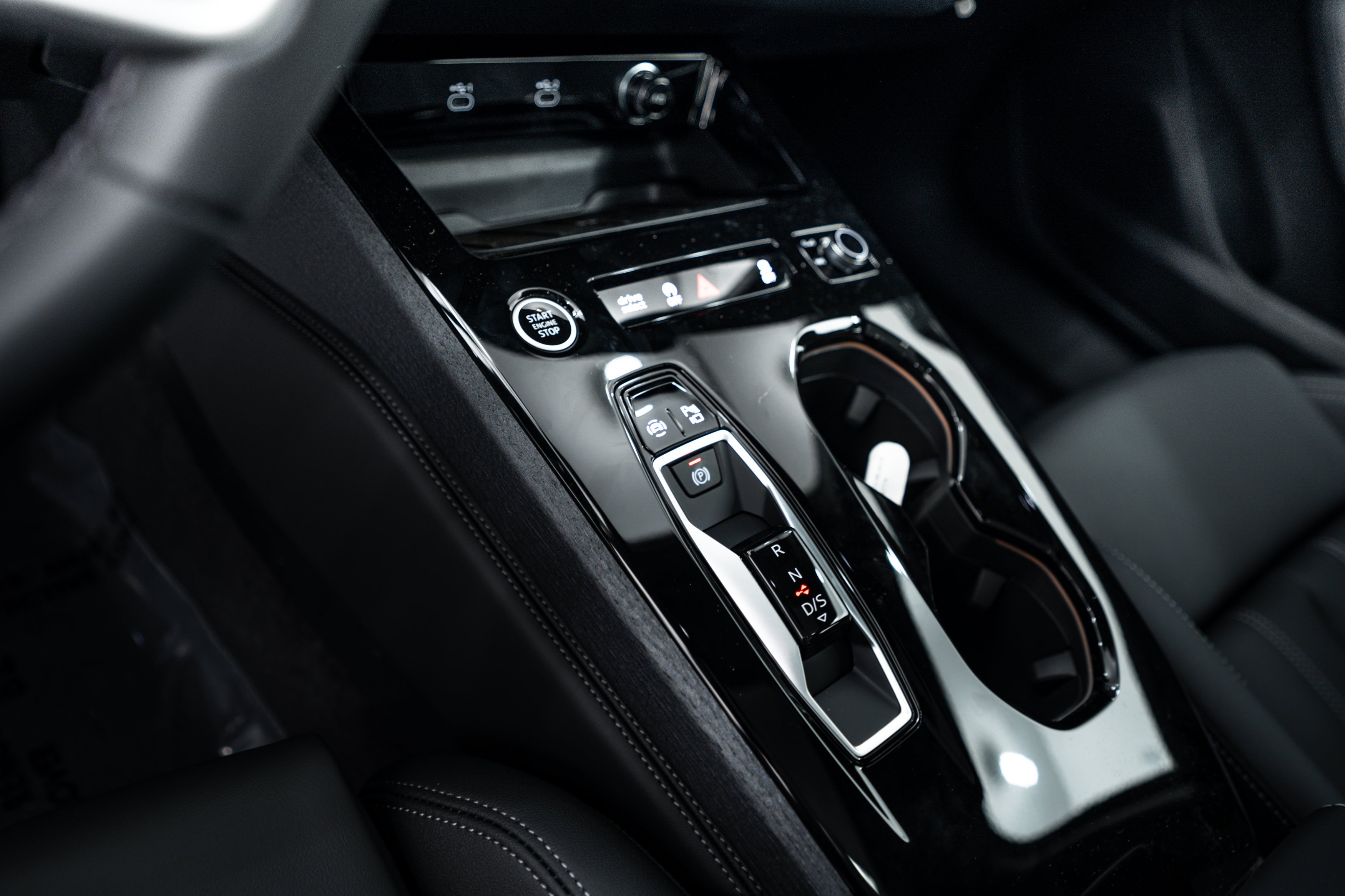 New 2026 Daytona Gray Audi Premium Plus image 10