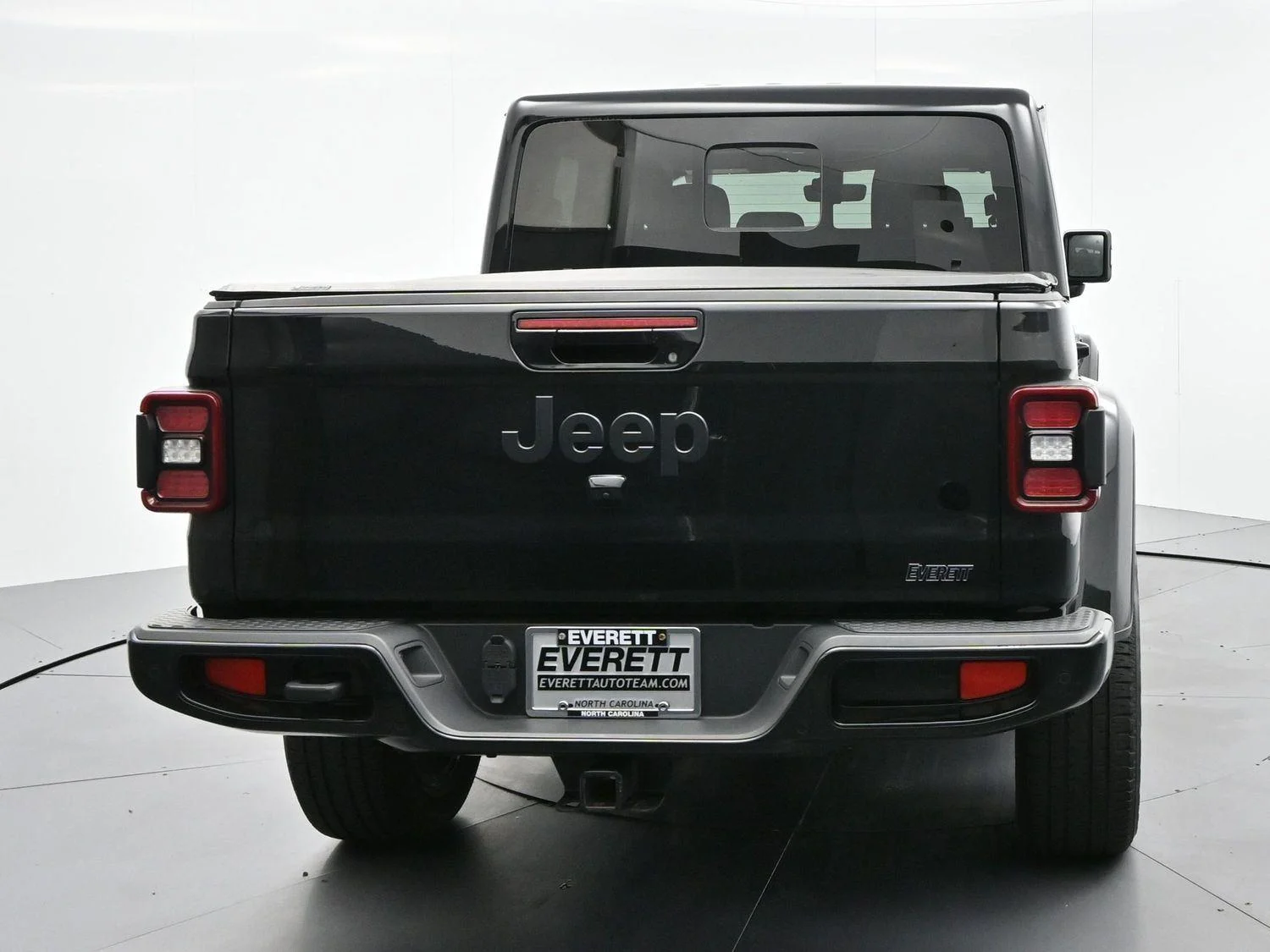 Used 2023 Black Clearcoat Jeep High Altitude image 6