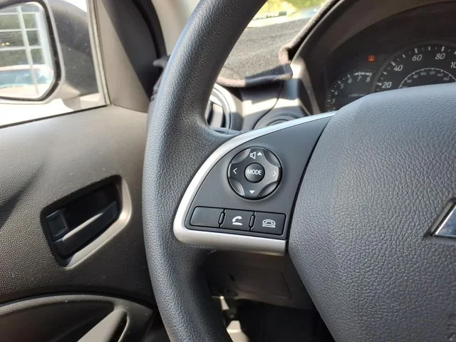 Used 2020 White Mitsubishi ES image 22