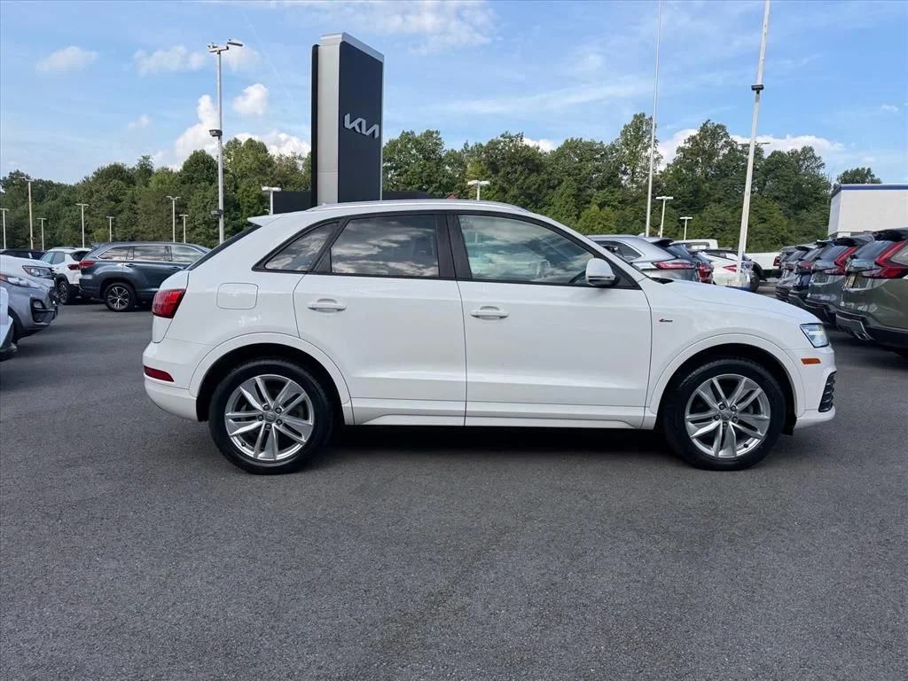 Used 2018  Audi 2.0T Premium image 10