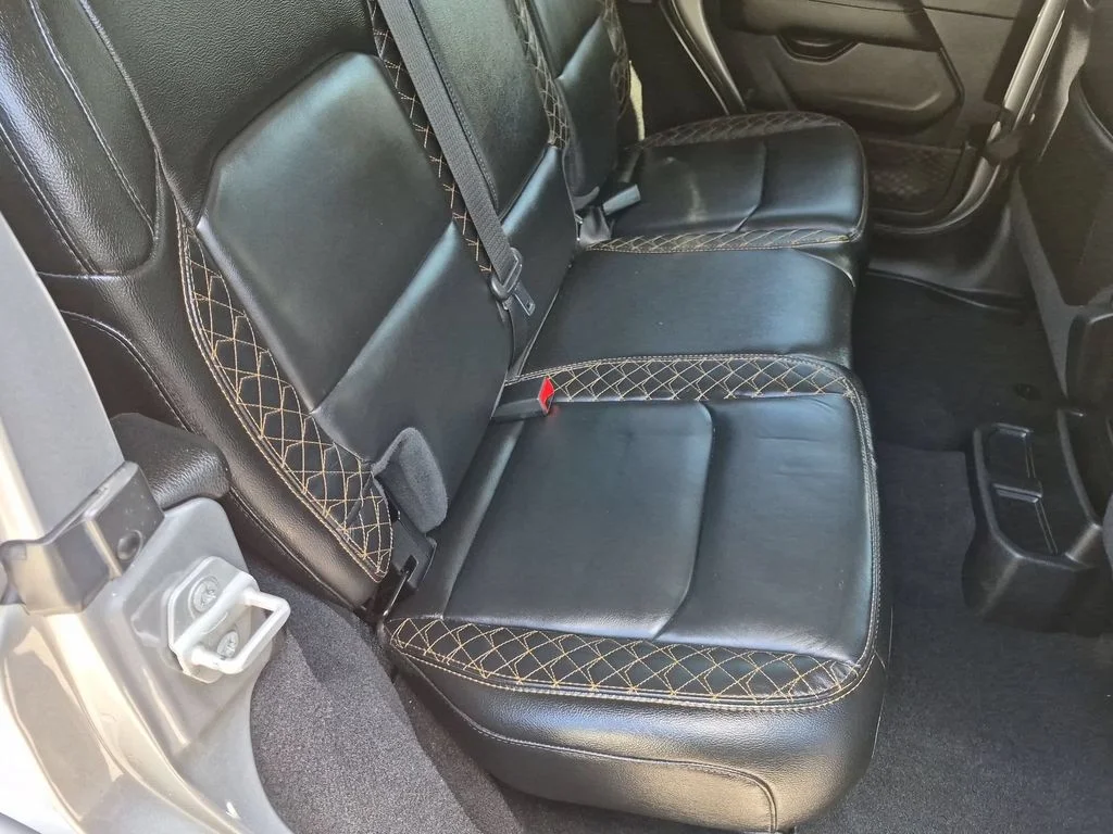 Used 2020 Silver Jeep Unlimited Sahara High Altitude image 21