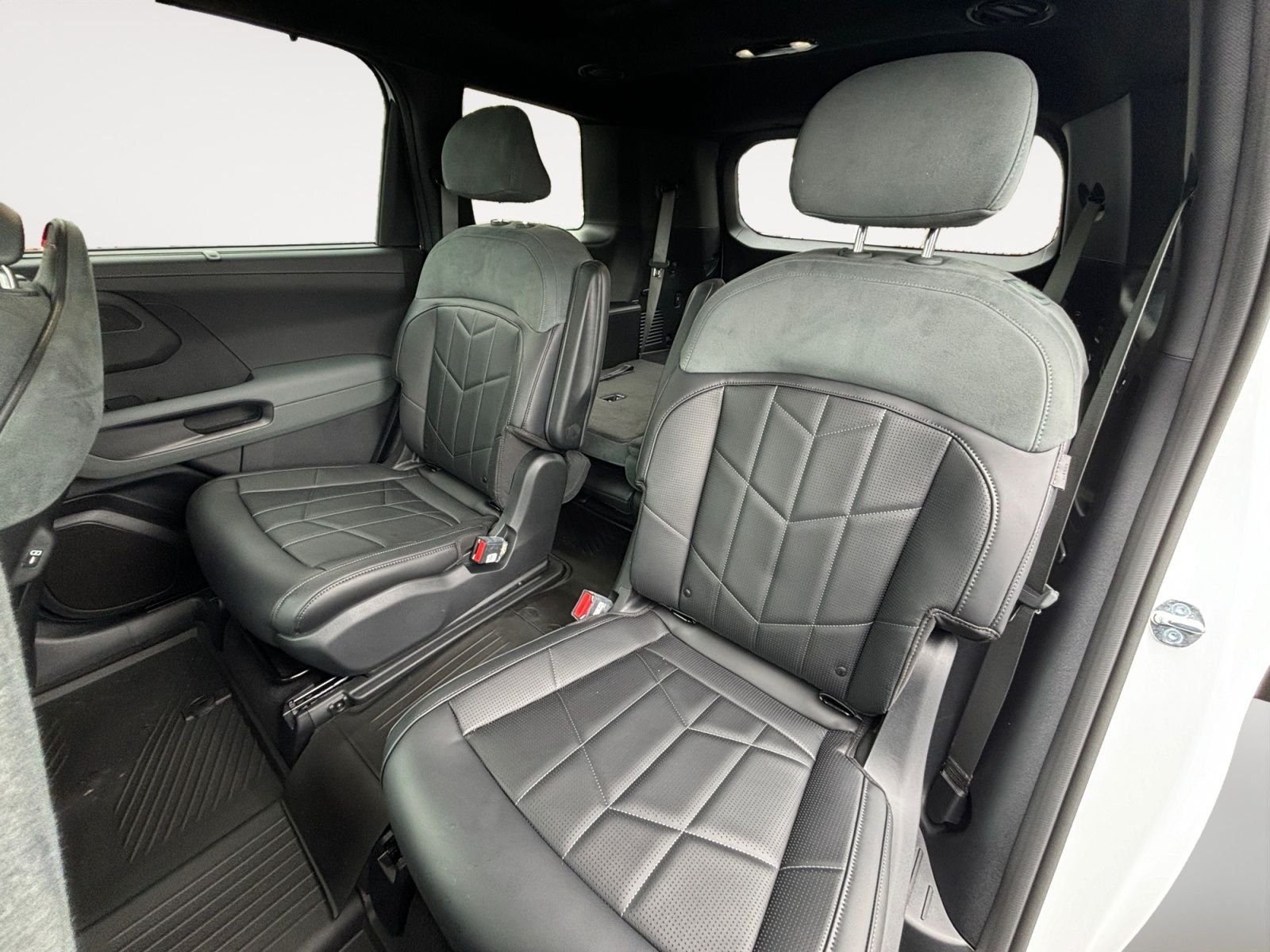 2027 Kia Telluride X-Pro SX Prestige - Photo 13