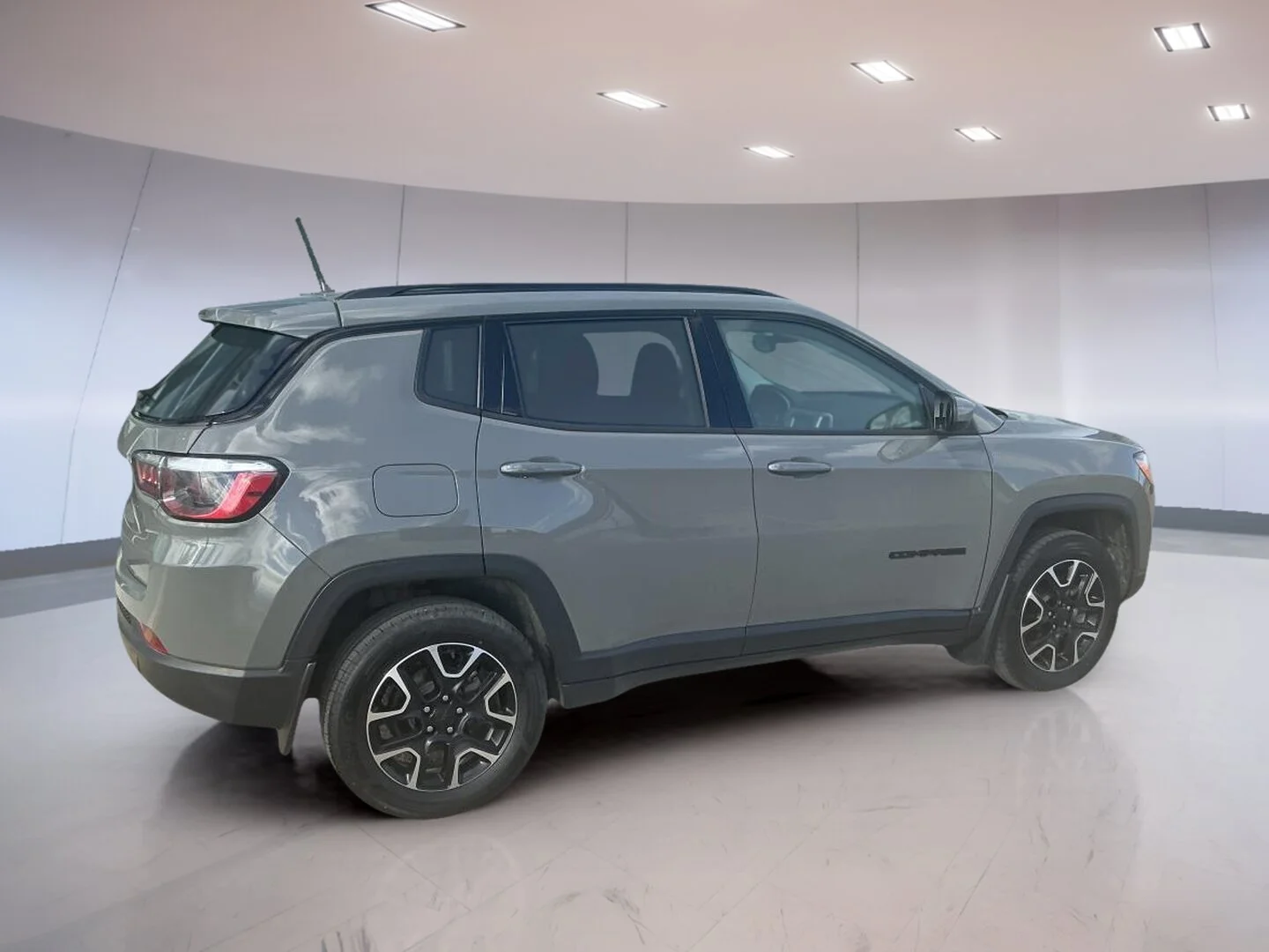 Used 2021 Grey Jeep Upland Edition image 6