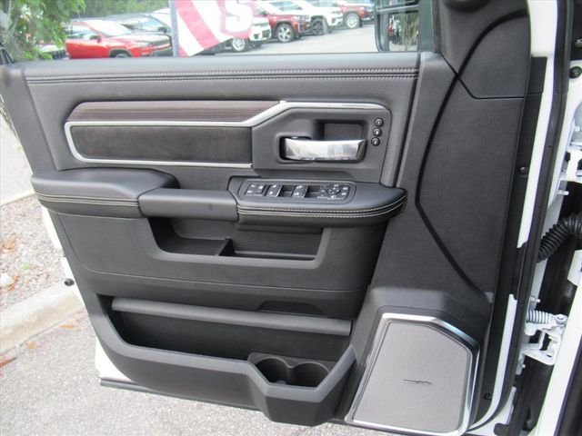 New 2026 Bright White Clear-Coat Exterior Paint RAM Laramie image 21