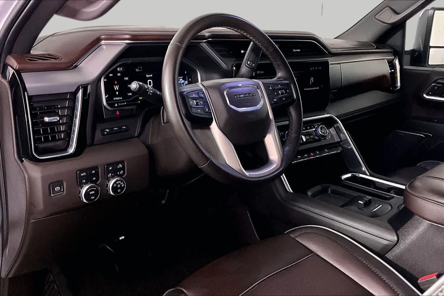Used 2024 White Frost Tricoat GMC Denali image 16