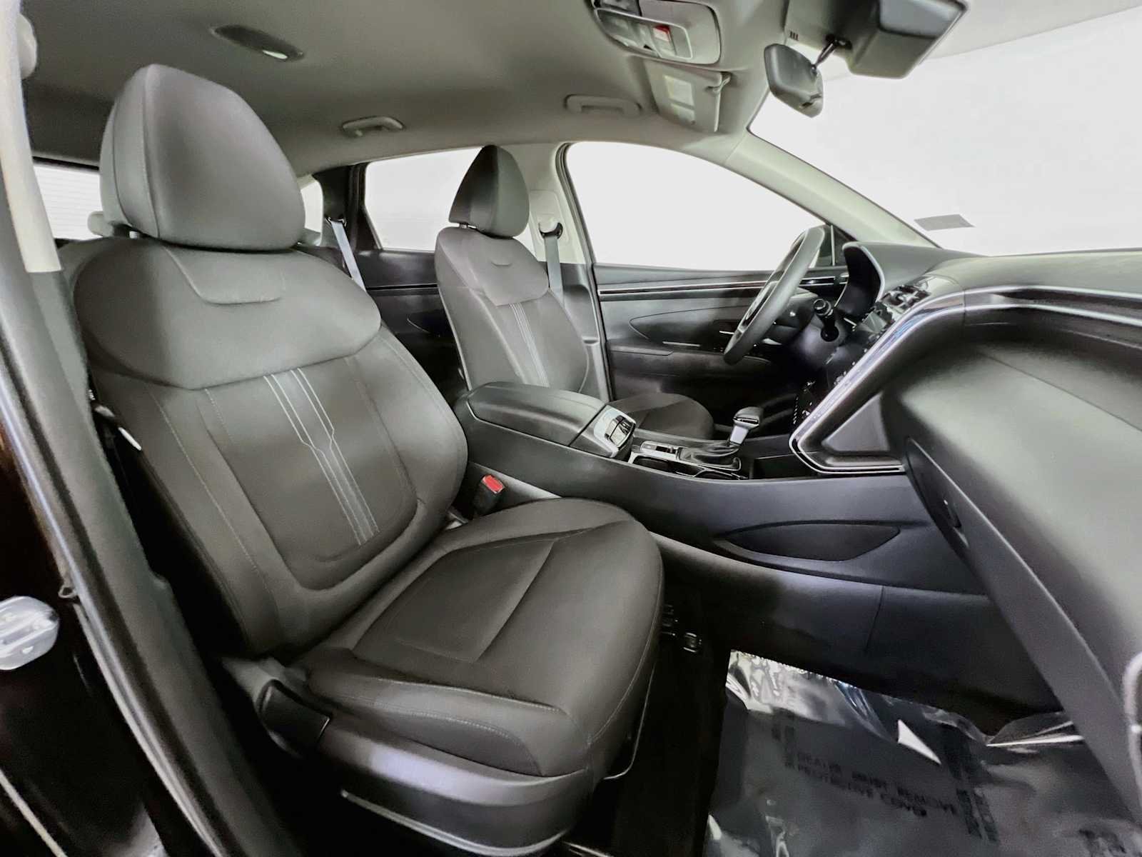 Used 2024 Black Pearl Hyundai SEL image 28