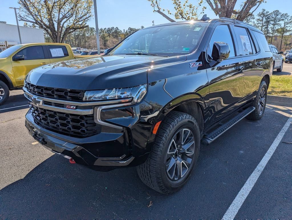 Used 2022 Black Chevrolet Z71 image 3