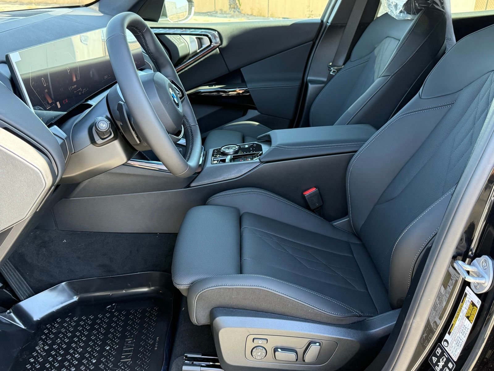 New 2026 Black Sapphire Metallic BMW 30 xDrive image 21