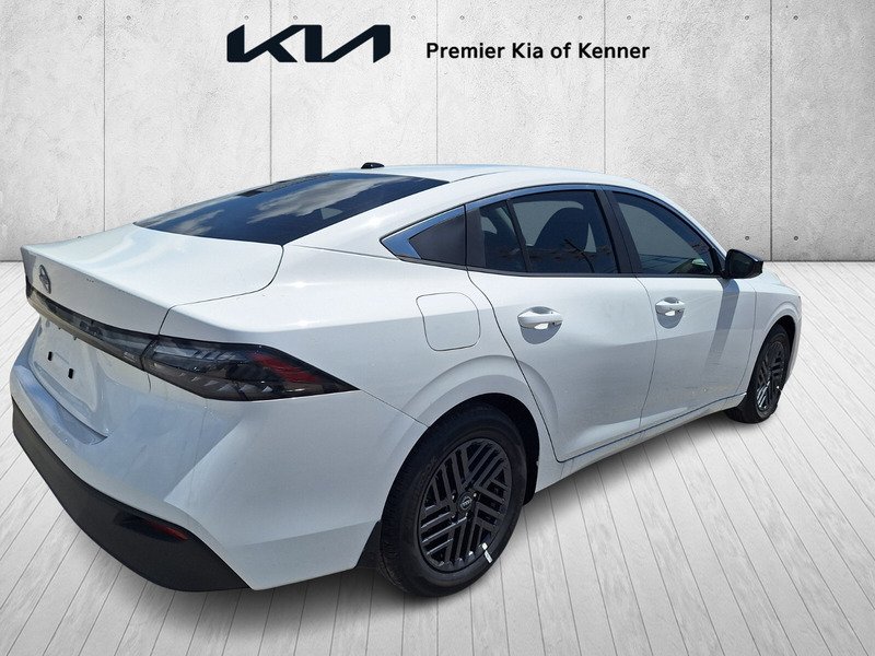 Used 2026 White Nissan SV image 4
