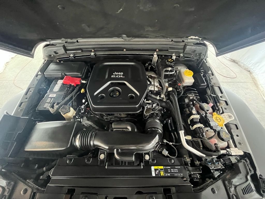 Used 2018 Gray Jeep Unlimited Sport image 31