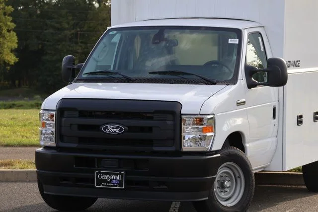 2026 Ford E-Series Cutaway Base - Photo 3