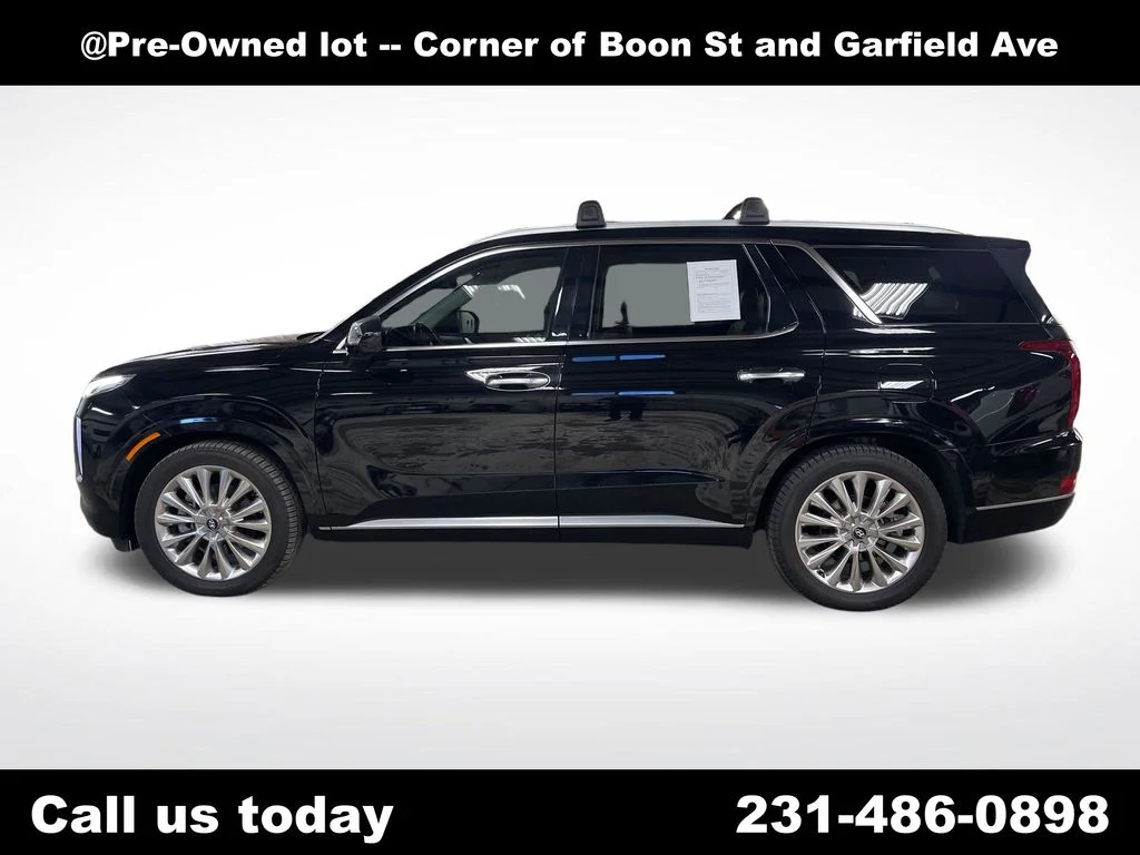 Used 2020 Black Hyundai Limited image 2
