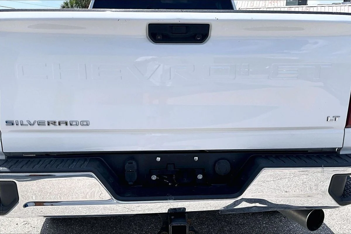 Used 2023 White Chevrolet 4WD Crew Cab Standard Bed LT image 24