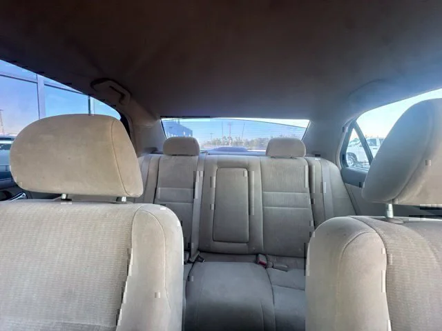 Used 2005 White Honda LX image 16