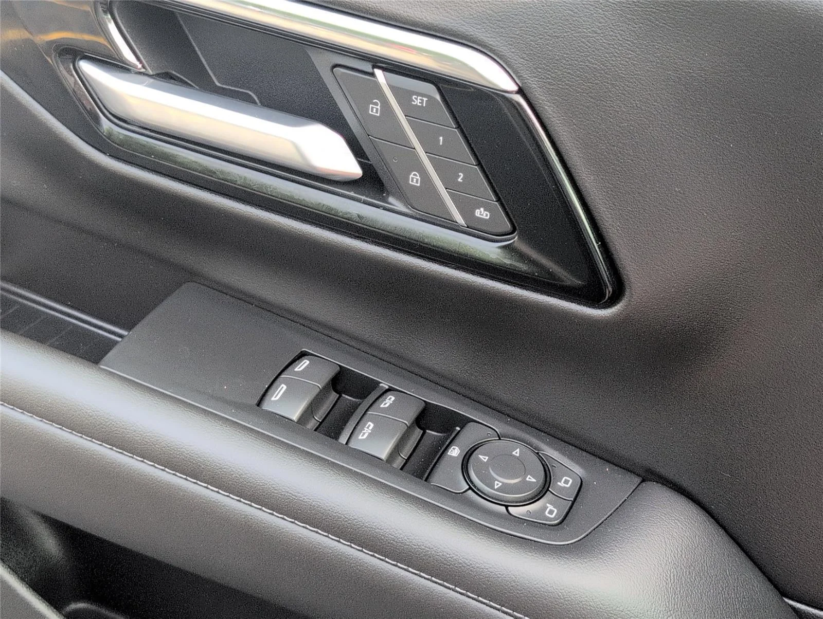 Used 2025 Black Chevrolet LT image 15