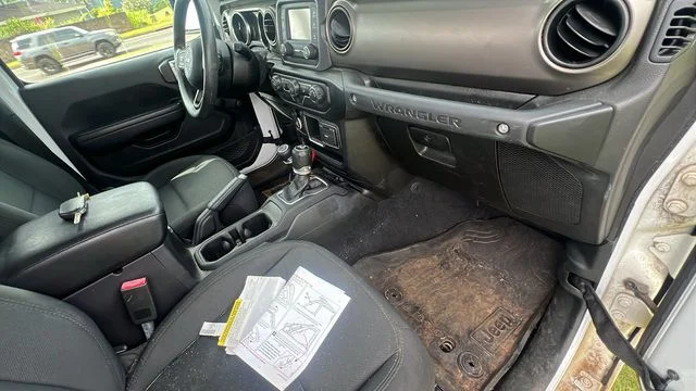 Used 2019 White Jeep Unlimited Sport image 13