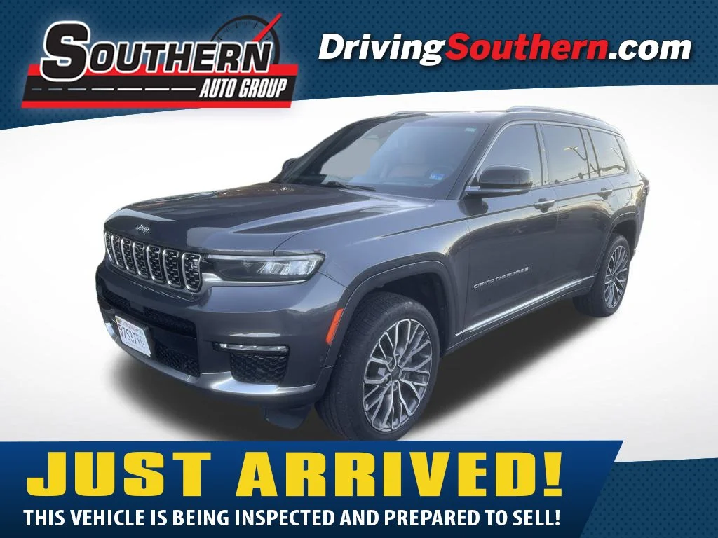 Used 2021 Gray Jeep Summit image 1