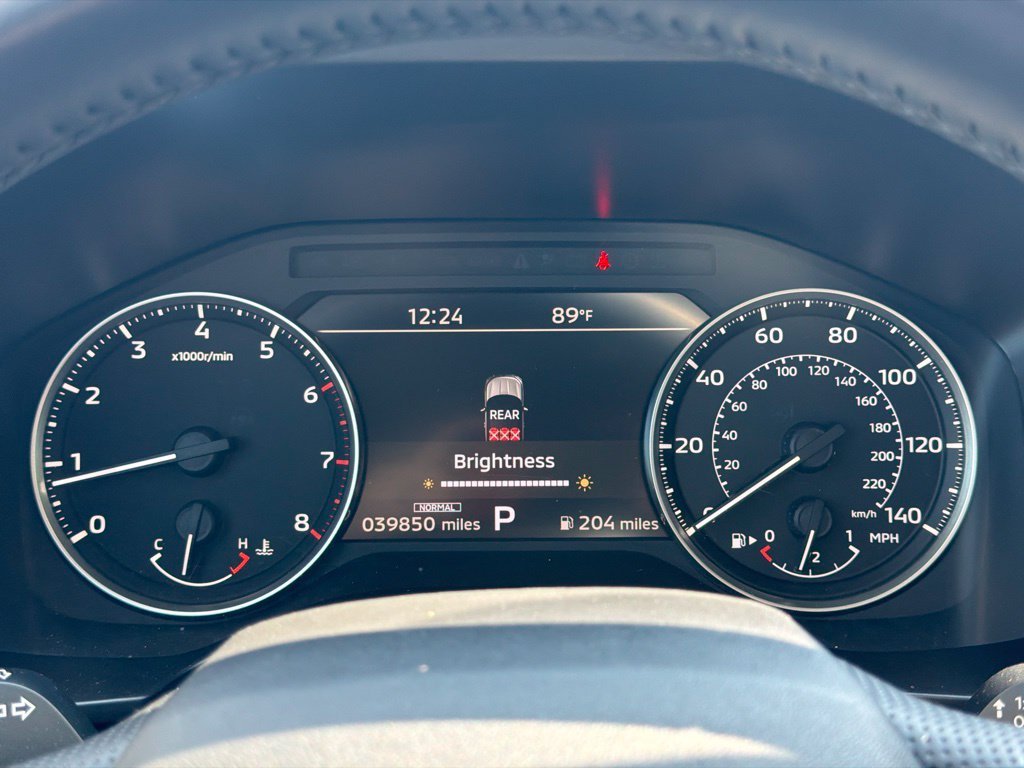 Used 2025  Mitsubishi SE image 27