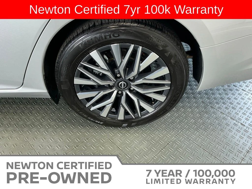 Certified Used 2025 Brilliant Silver Metallic Nissan 2.5 SV image 40