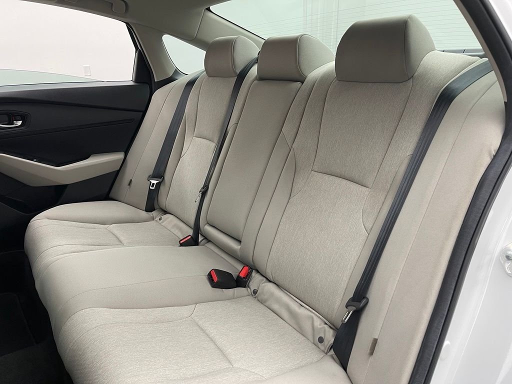 Used 2024 White Honda EX image 37