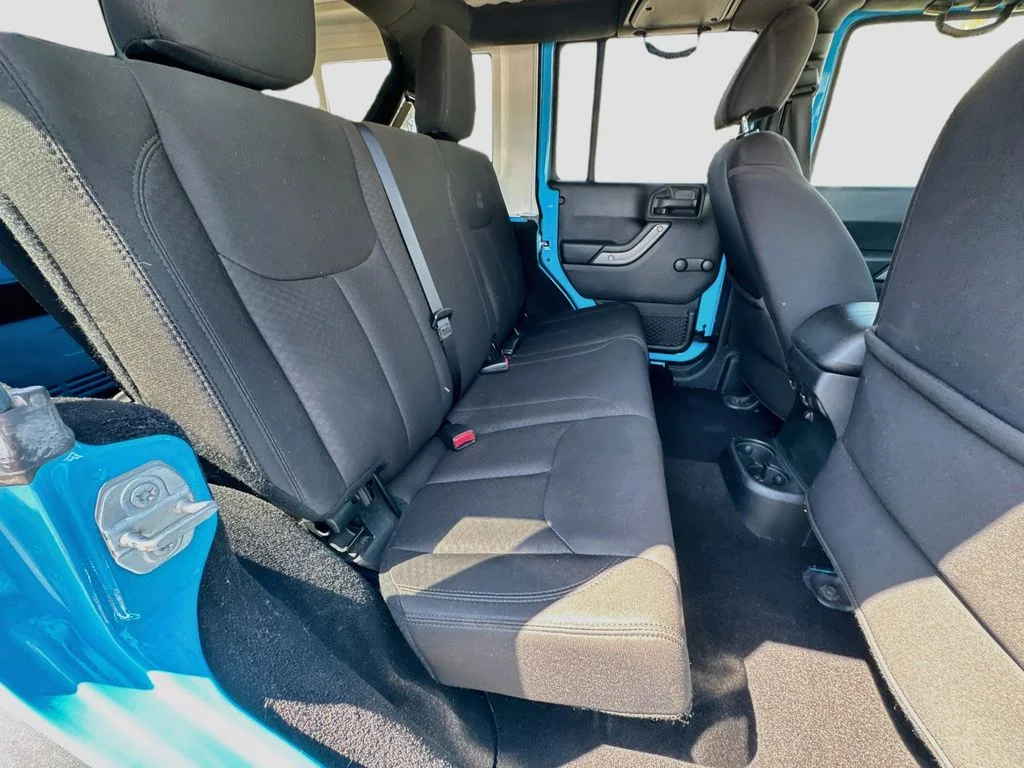 Used 2018 Blue Jeep Unlimited Sport image 29