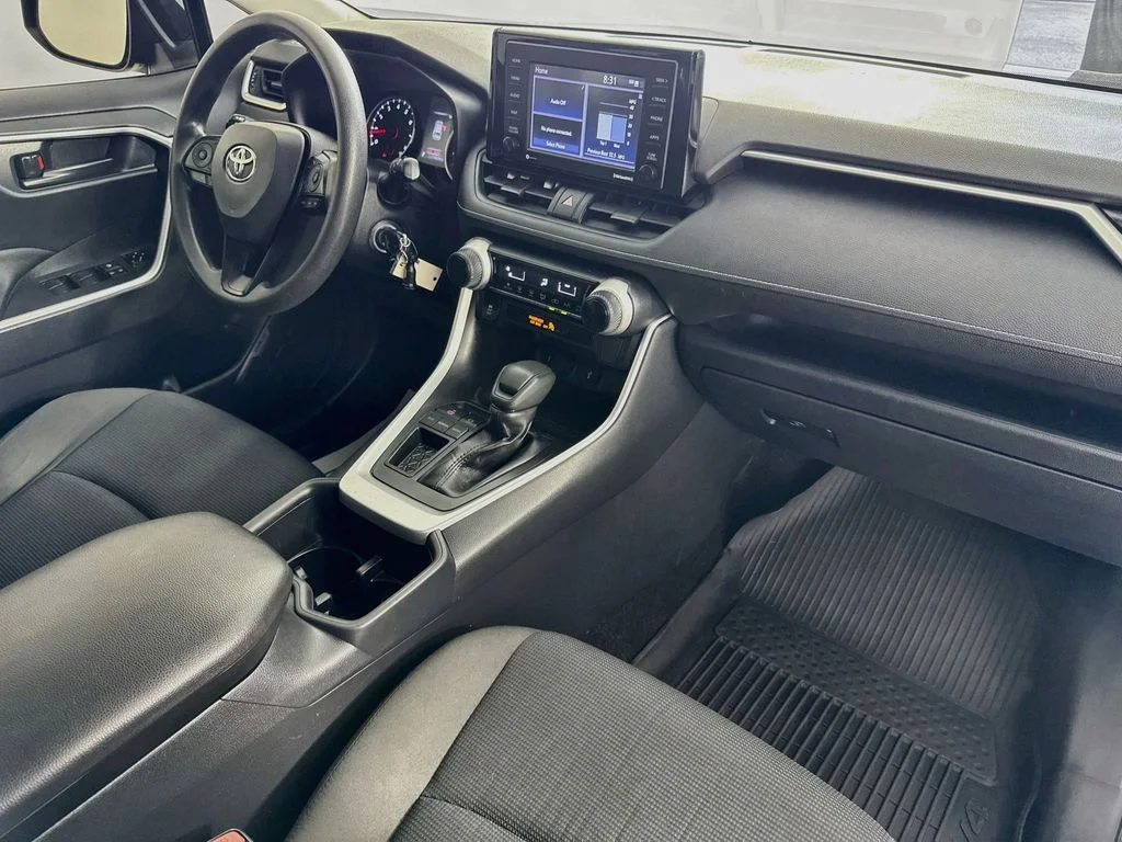 Used 2022 Midnight Black Metallic Toyota LE image 34