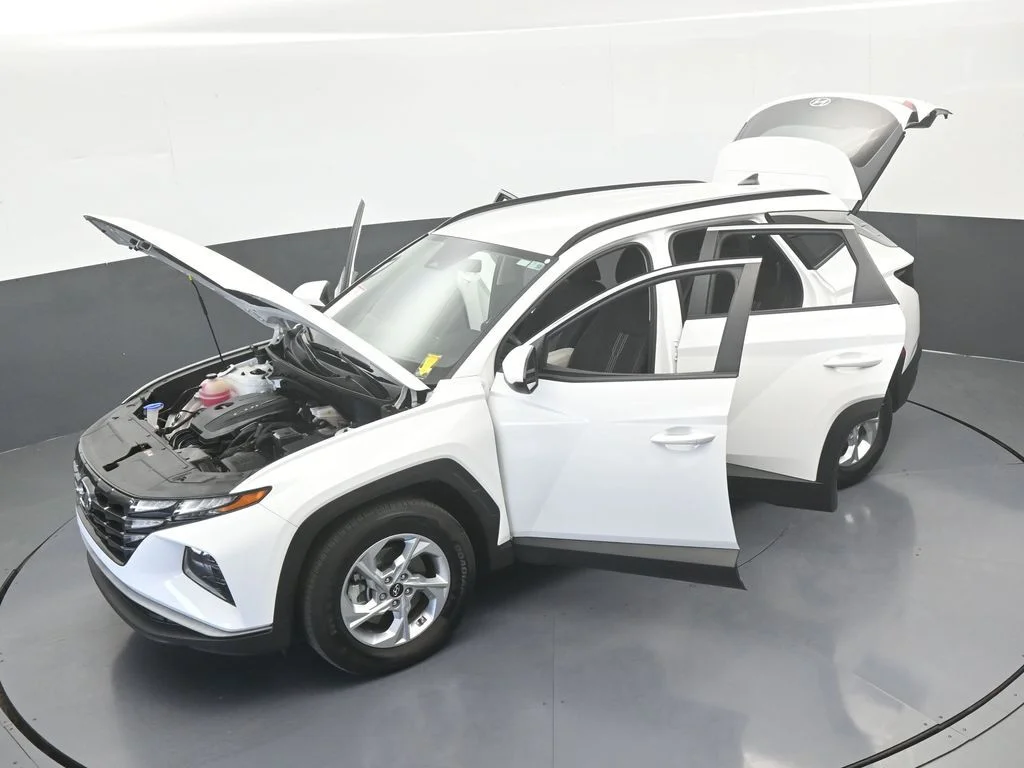 Used 2024 White Pearl Hyundai SEL image 62