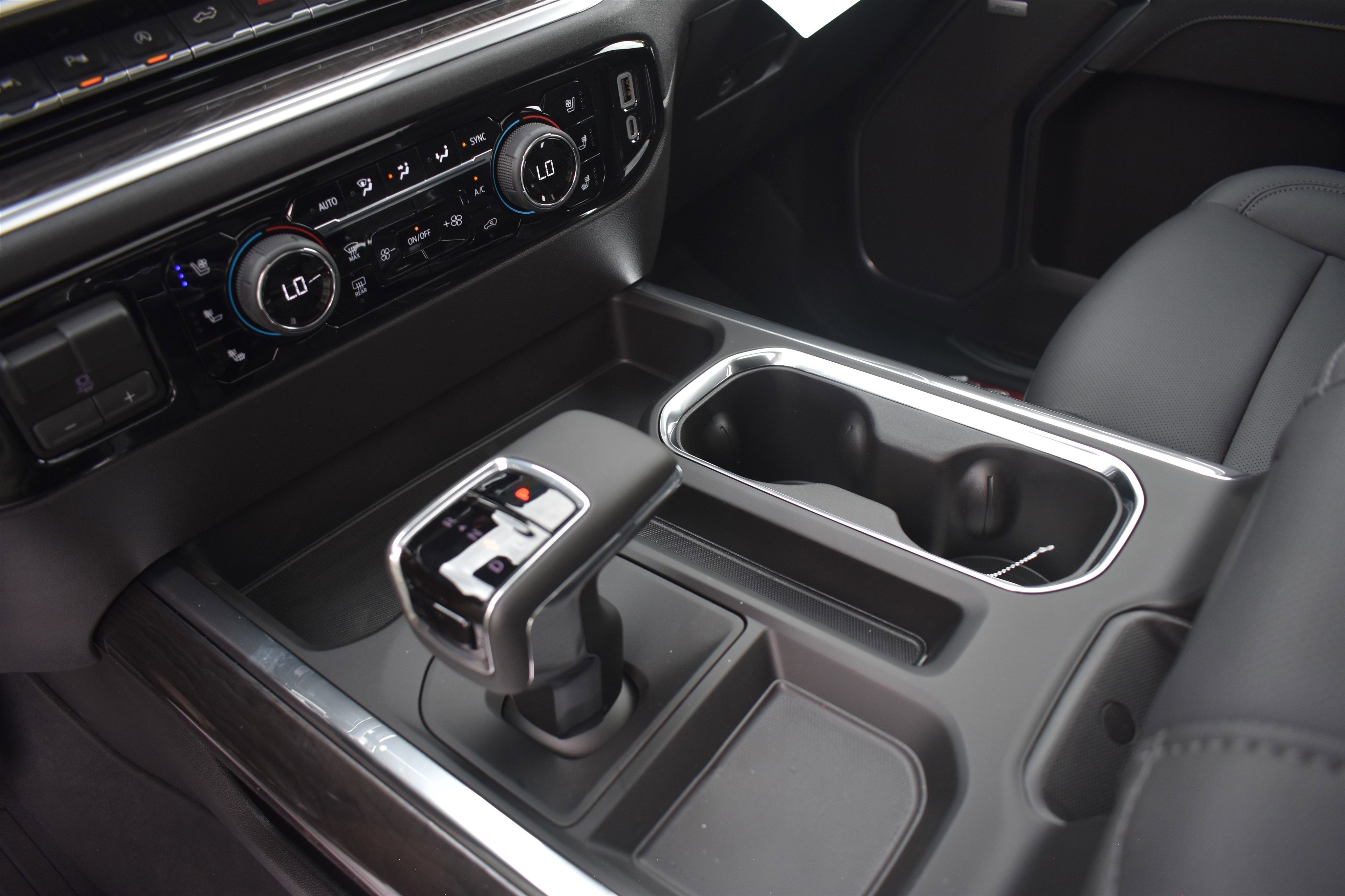 2026 Chevrolet Silverado 1500 LTZ - Photo 29