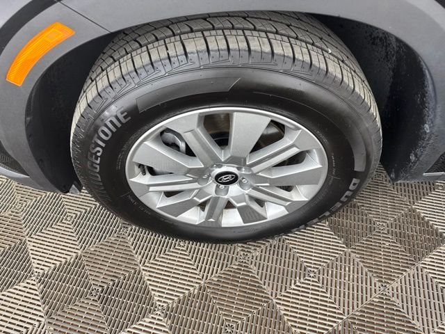 Certified Used 2025 Black Hyundai SE image 29