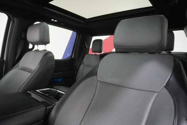 Used 2023  Ford Pro image 20
