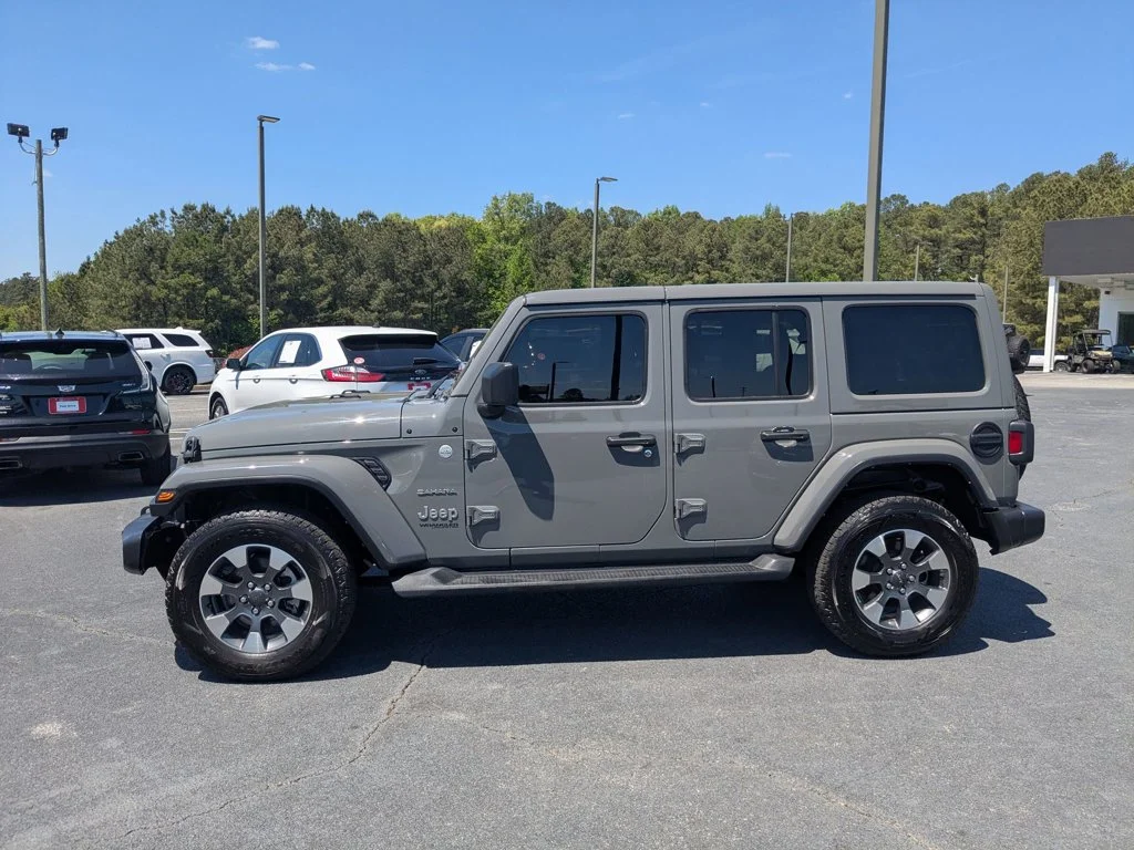 Used 2022 Sting-Gray Clearcoat Jeep Unlimited Sahara image 8